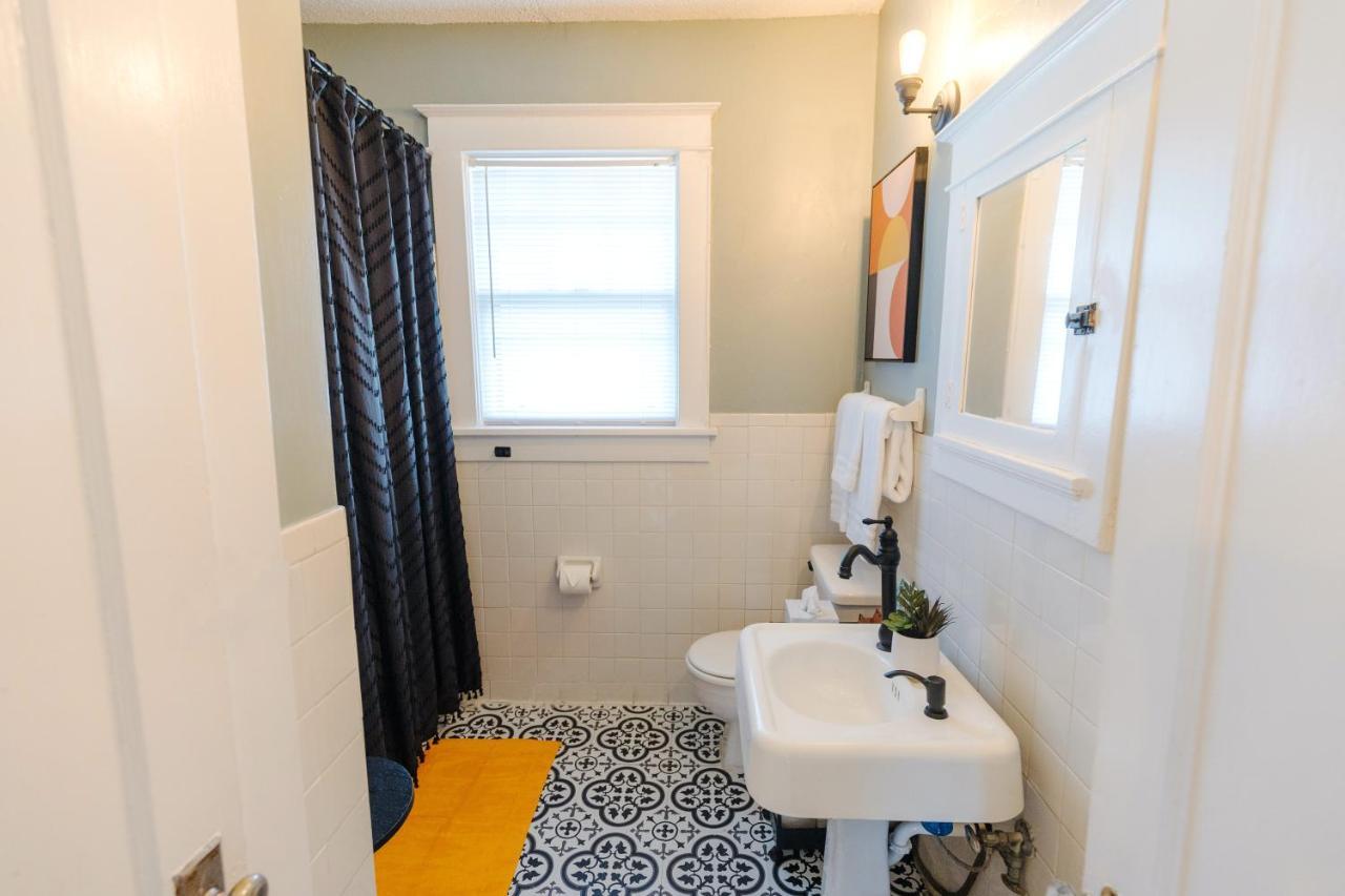 Historic Revival 2Br Midtown Memphis Free Parking Fast Wifi Free Parking Yes Pets Villa Ngoại thất bức ảnh