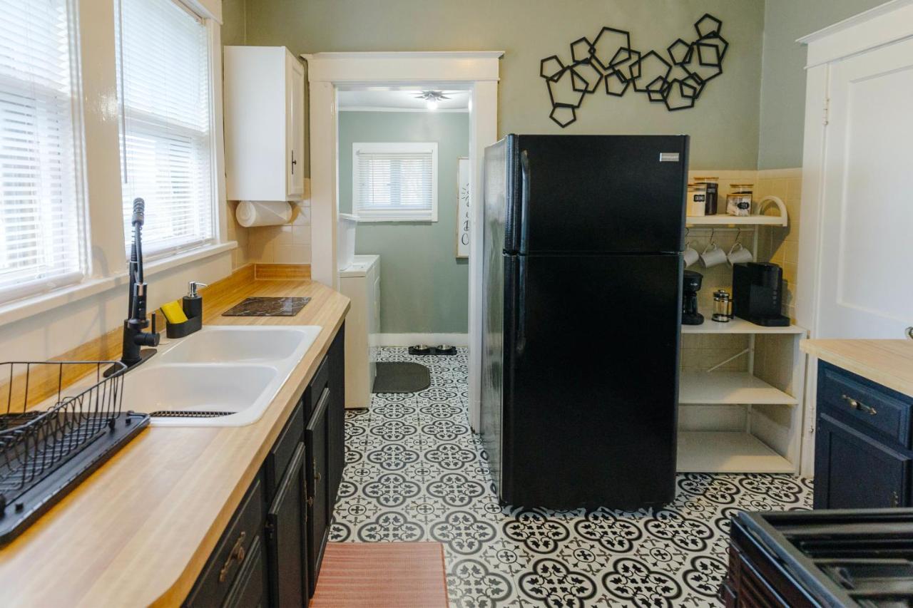 Historic Revival 2Br Midtown Memphis Free Parking Fast Wifi Free Parking Yes Pets Villa Ngoại thất bức ảnh
